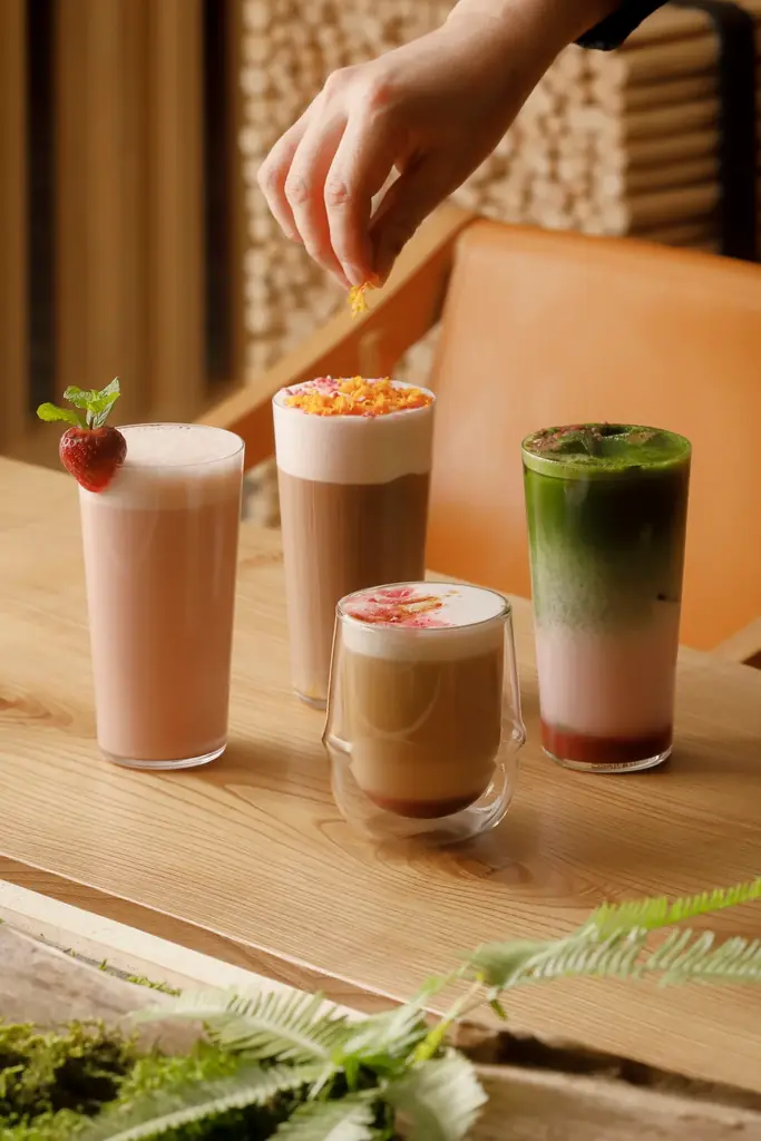 ホテルに咲く枝垂れ桜と桜アフタヌーンティーで春を満喫。 自然派ラグジュアリーリゾート「シックスセンシズ 京都」の 桜プロモーション 画像 10