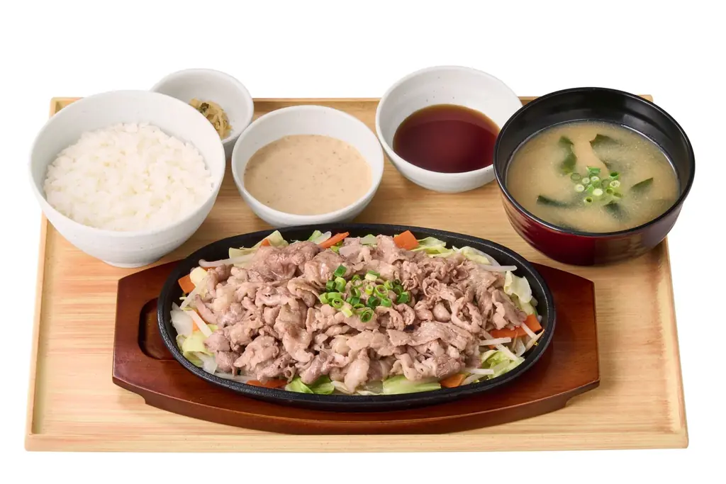 「やよい軒」選べるこだわりの“たれ”で食べる『～1/2日分の野菜※が摂れる～牛焼きしゃぶ定食』発売 画像 3