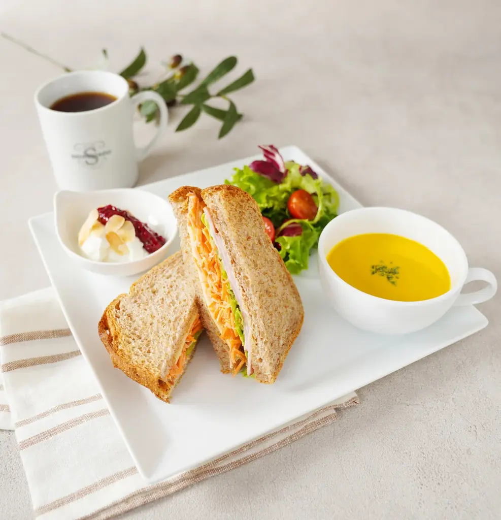 「進々堂 寺町店」レストランが３月１日改装オープン！3日間限定で人気食パン「醍醐味」ハーフサイズを先着でプレゼント 画像 2