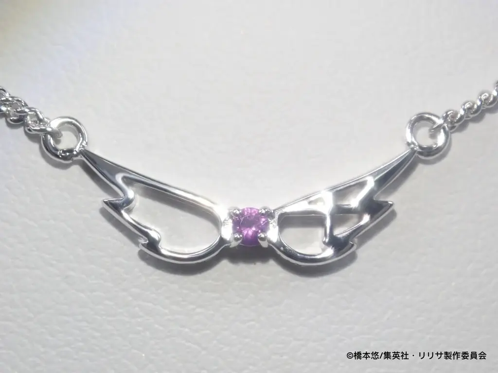 TVアニメ「2.5次元の誘惑」×宝石専門店KARATZ　“本物の宝石”で彩るキャラクタージュエリー登場！天然宝石が輝く本格アイテムと豪華グッズ6種を展開 画像 7