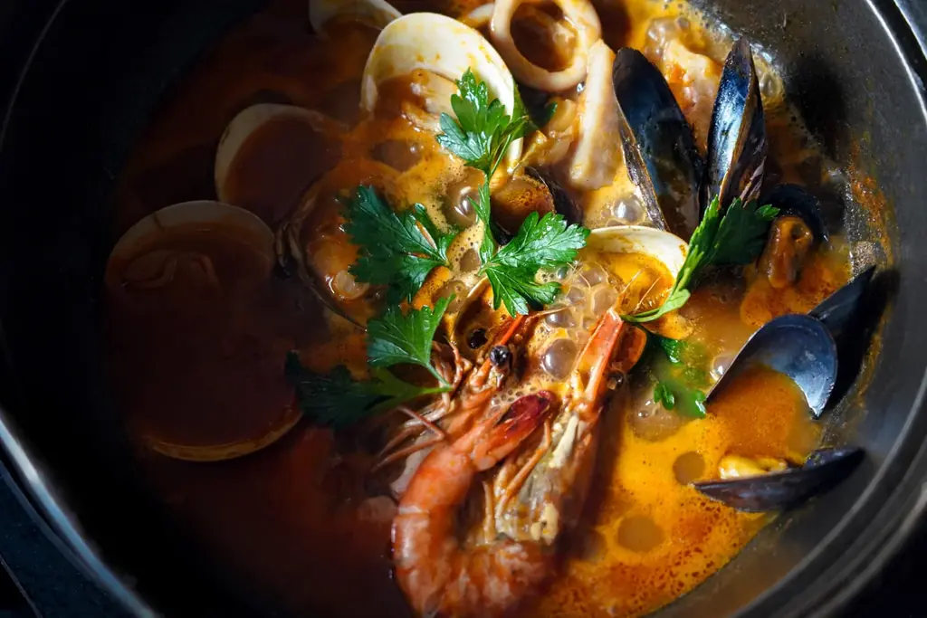 【3月5日開業】八丁堀に“一つの空間 二つの時間” 「東京ブイヤベース食堂／タニタカフェ八丁堀店」誕生 画像 5