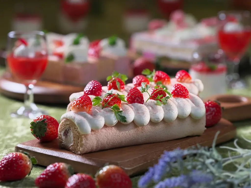 【ANAクラウンプラザホテル成田】北海道料理といちご＆桜のスイーツが楽しめる春らしい華やかなブッフェが2026年3月1日(日)より開催。さらに、『ランチ限定 国産いちご食べ放題』も好評実施中！ 画像 6