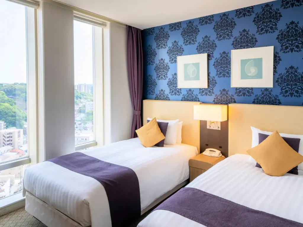 【メルキュール横須賀】春限定アフタヌーンティー付き「ピンク・スプリング」宿泊＆日帰りデイユース プランを発売 | 桜と海を望む三浦半島の春ステイを提案 画像 2