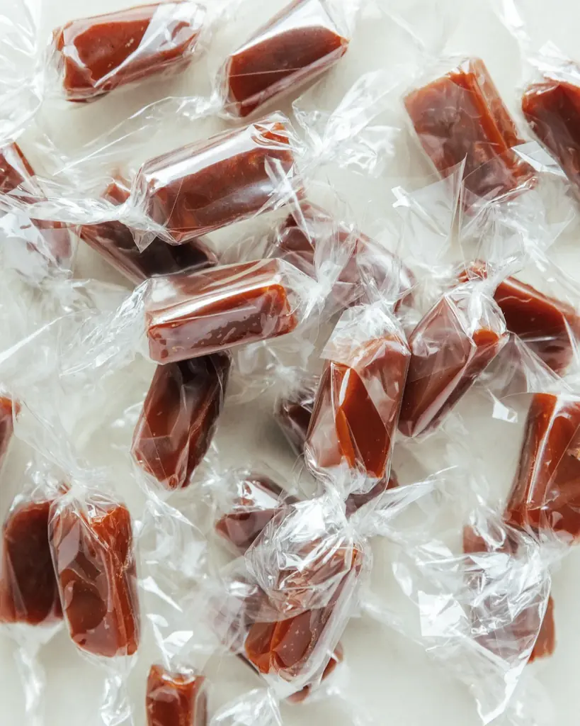 【新商品】ミルクティー味のお菓子ブランド「tea with milk」より“生”食感の〈プレミアム ミルクティーキャラメル〉誕生。fragolaとコラボ、渋谷駅直結で2週間先行販売 画像 5