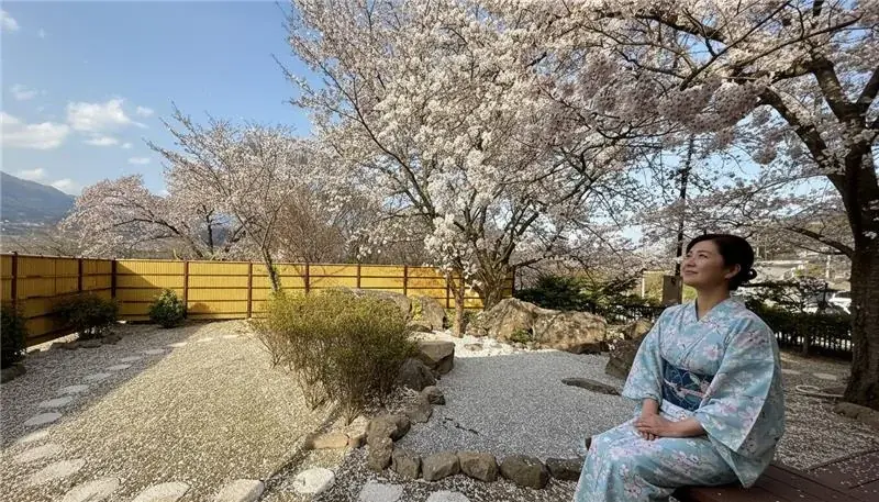 布引温泉小諸～桜に泊まる滞在で春限定の小諸を 画像 3