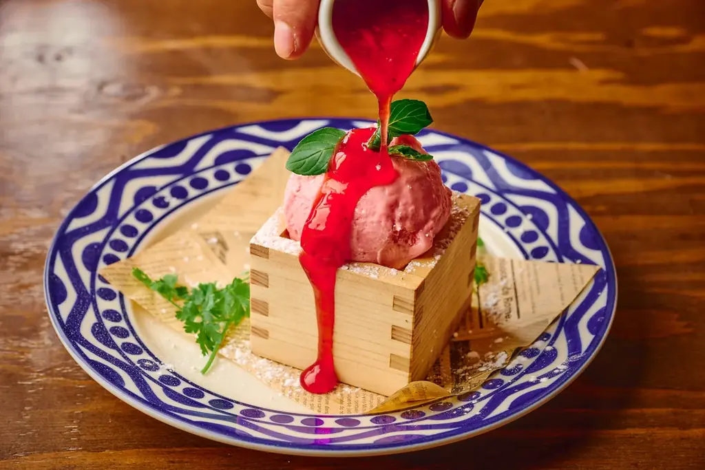 店内に満開の桜！イタリアンバル『CONA』にて『お花見バル-2026-』を開催。あまおう苺の升プリンや桜スパークリングなど、天候を気にせず『苺と桜』を堪能する新作5品が登場！ 画像 11