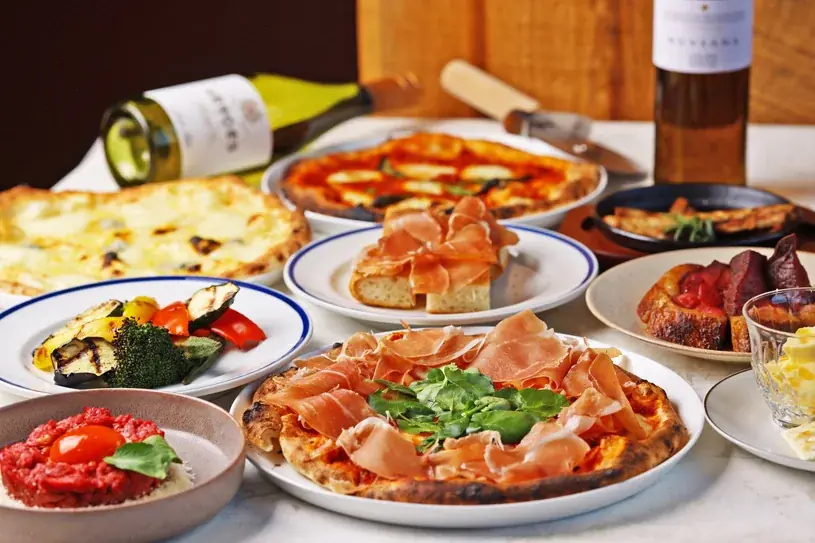 天王寺で土日祝ランチ解禁　全90種のチーズ×ピッツァ食べ放題