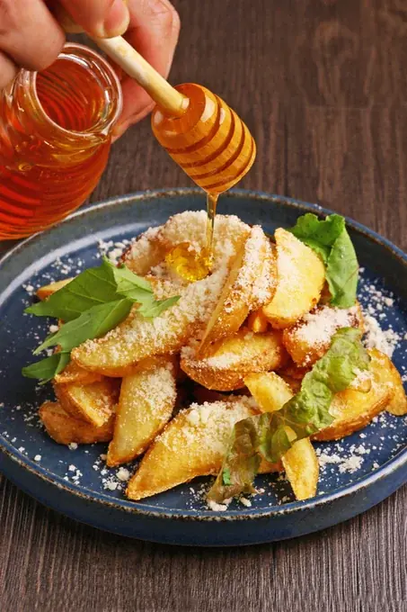 【土日祝限定】天王寺のチーズミートで全90種の熱々チーズ＆ピッツァ食べ放題ランチが解禁 画像 6