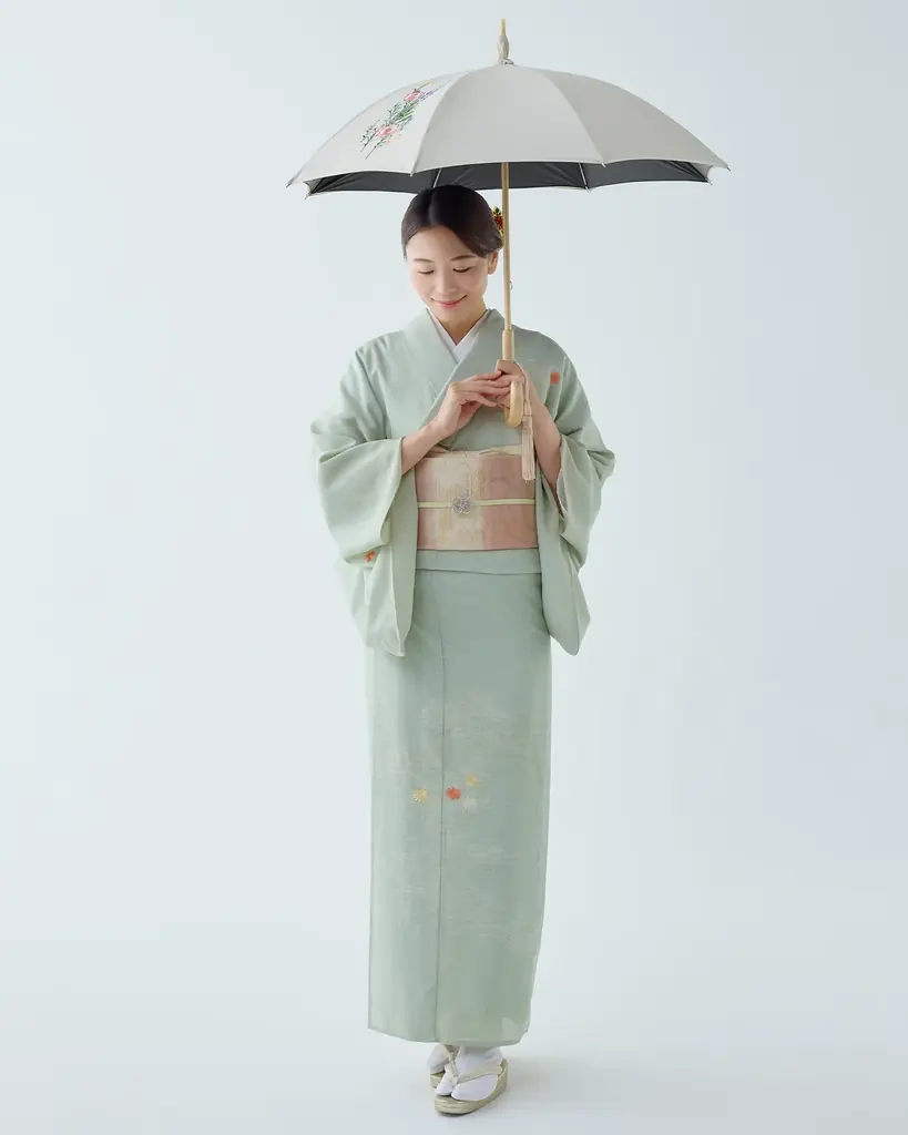 【2026年新作アイテム】トンボ洋傘前原光榮商店がメイドインジャパンにこだわった新作日傘を3月2日に発売。フェア期間中35,000円以上のご注文でオリジナル扇子をプレゼント。 画像 22