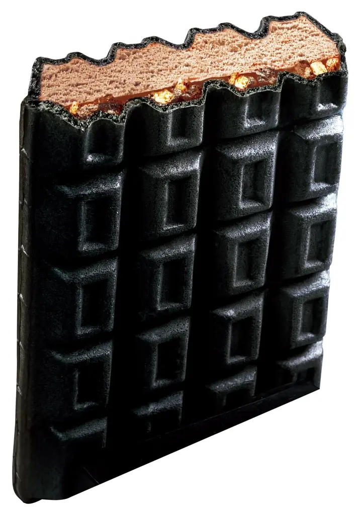 衝撃ザクザク食感！大人気「ブラックサンダー」コラボフェアを3月3日（火）から開催！シリーズ史上最多の11種類を発売！～ご当地サンダーがファミマの人気商品に大変身！？～ 画像 13