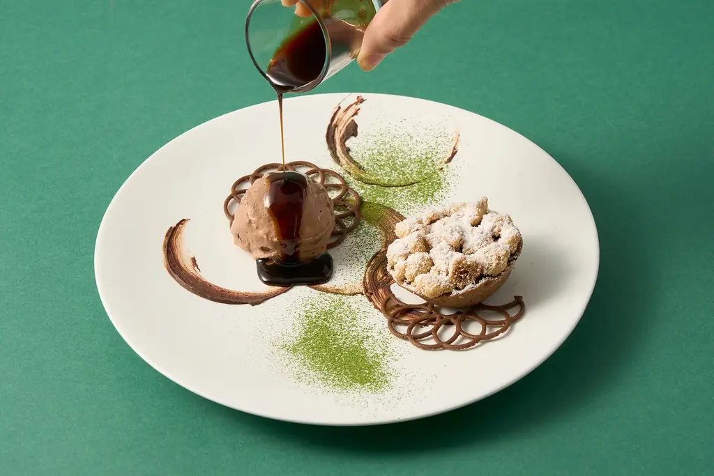 新緑の季節に、“和”を味わうここだけの贅沢なカカオ体験を。Minimal麻布台ヒルズに、日本の美意識が息づく和のチョコレートコース登場。 画像 2