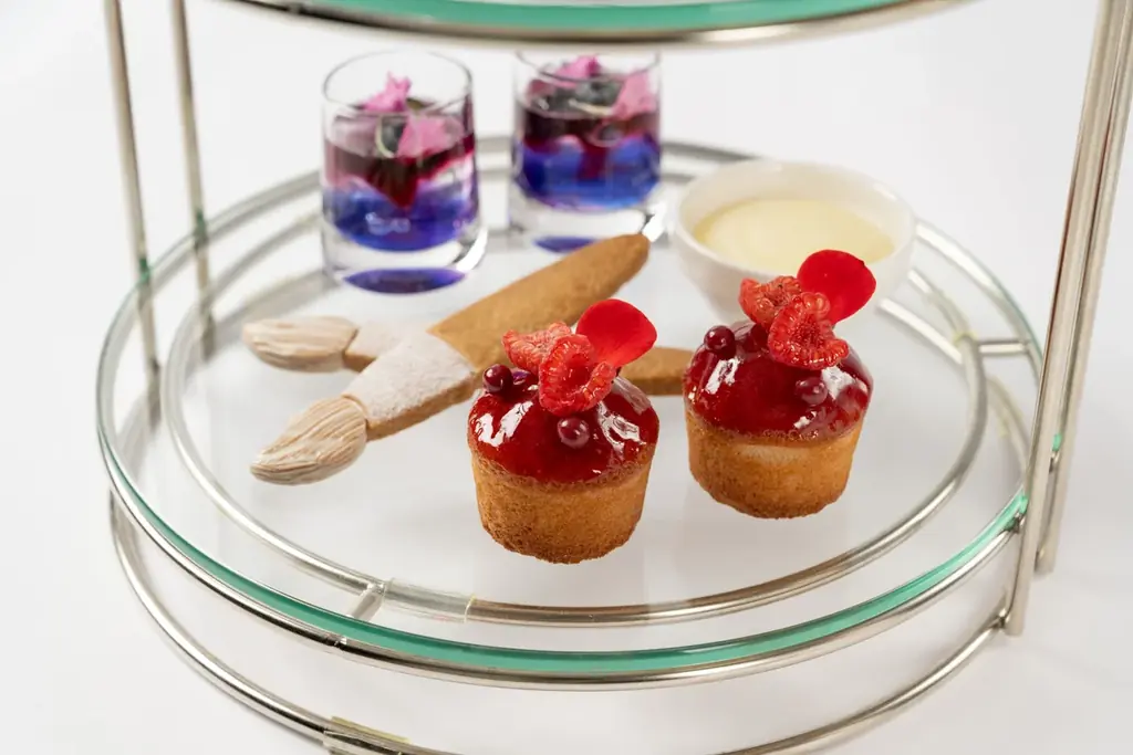 【メルキュール東京日比谷】劇場アニメ『パリに咲くエトワール』とのコラボレーションによるアフタヌーンティーを3月３日（火）開始 画像 3