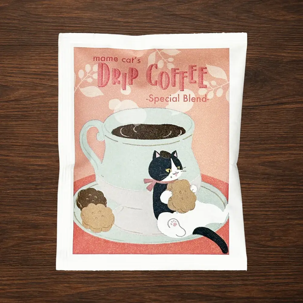 【新商品】カップに住みつくコーヒー好きの猫を描いた『mame cat’s ドリップコーヒー』を郵便局限定で販売開始します 画像 3