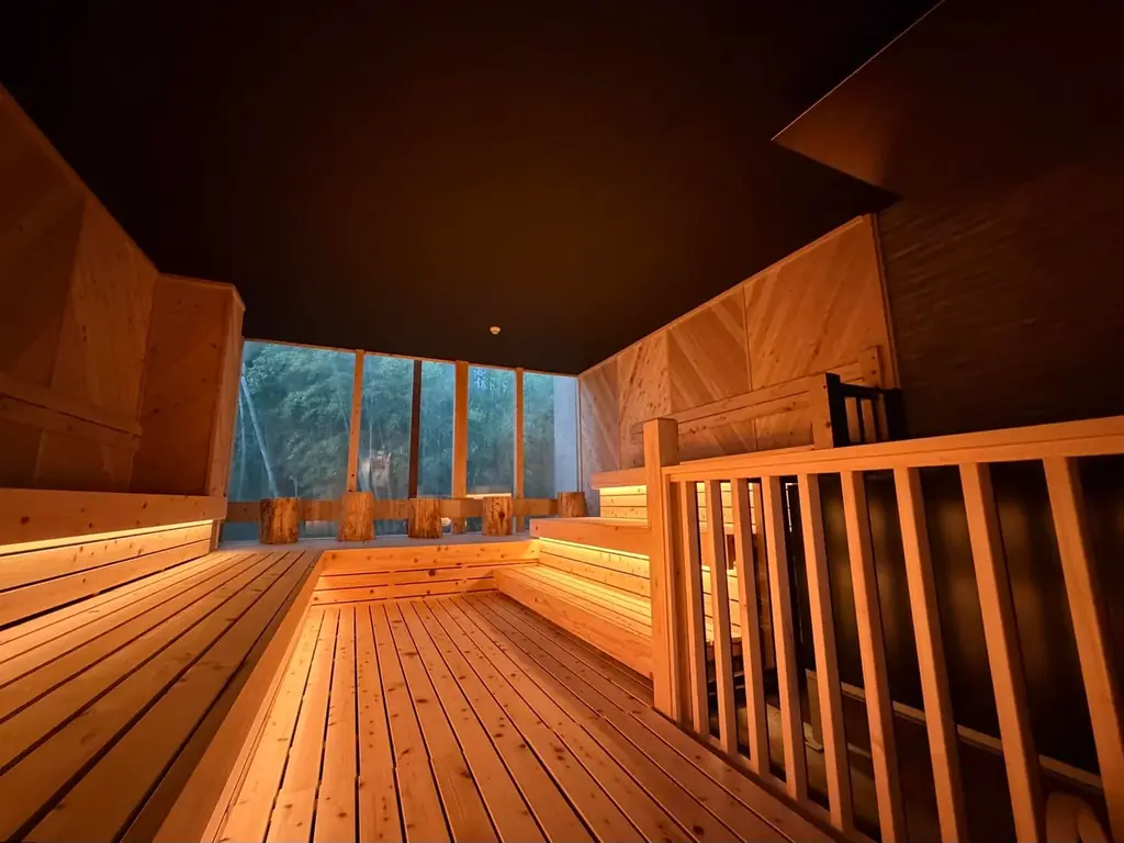 新潟県西蒲区　日帰り温泉じょんのび館　圧倒的没入体験で地域活性化2月28日（土）に「森のサウナ」リニューアル 画像 1