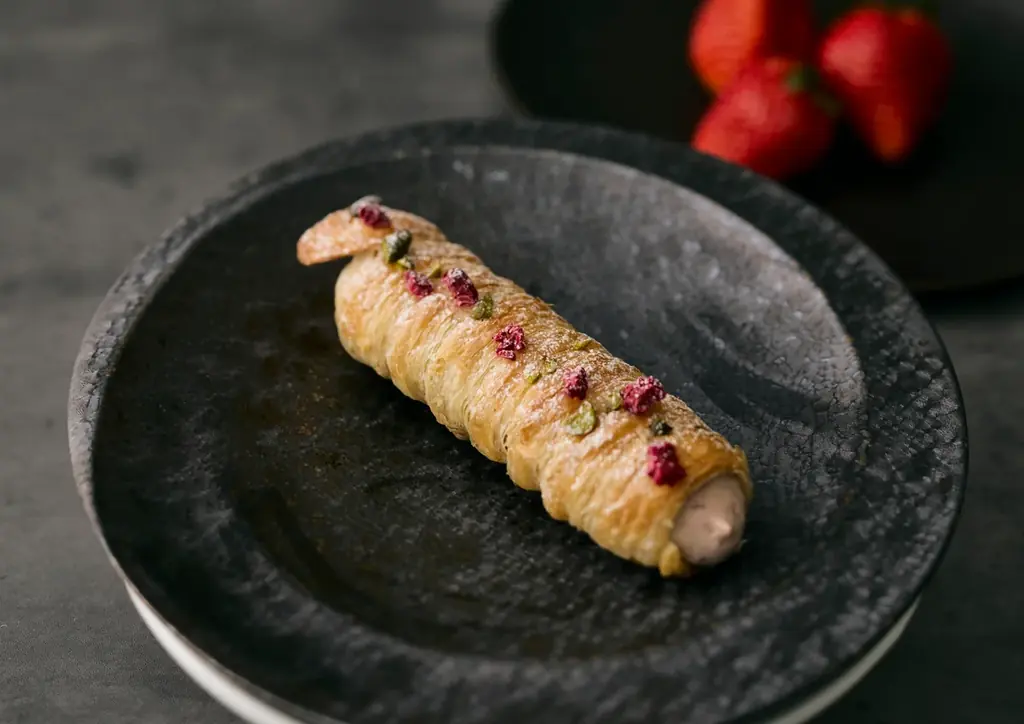 九品仏に本店をかまえるベーカリー「Comme’N」のSpring Collection春色が目にも鮮やかな“さくら”や“いちご”のパンから春のピクニックにぴったりなピッツァやサンドウィッチが新登場 画像 4