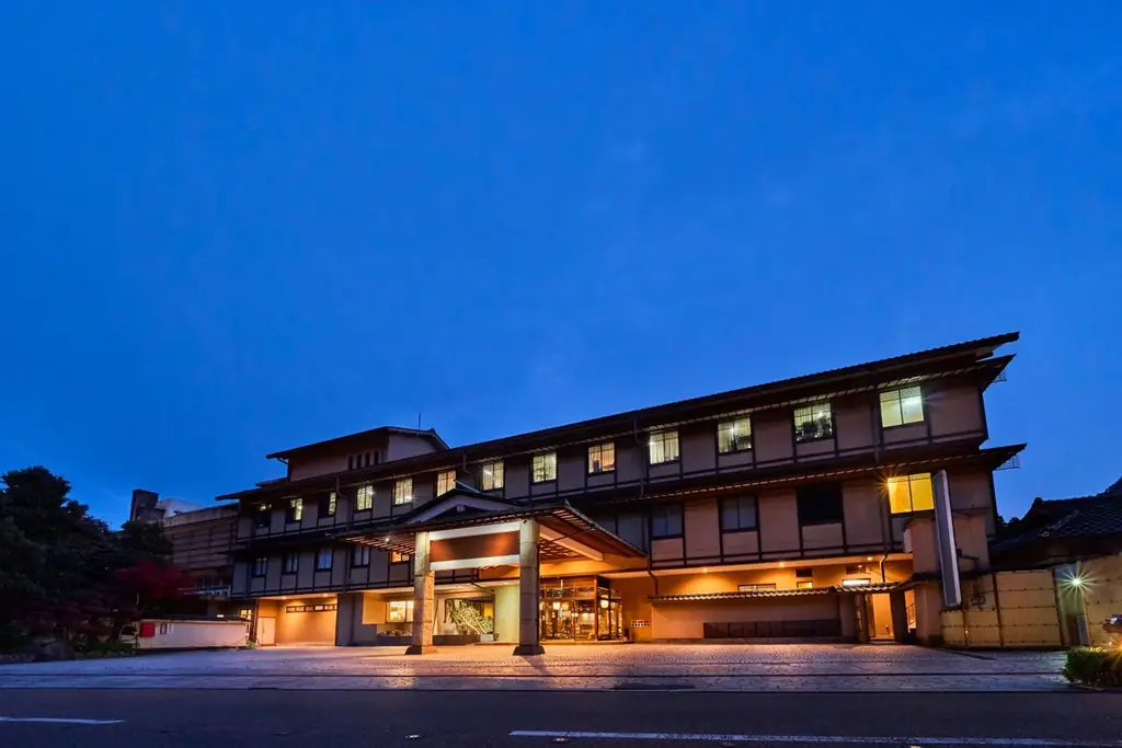 YouTubeチャンネル「サバンナ高橋/しげおチャンネル」で大江戸温泉物語Premium よしのや依緑園をご紹介いただきました。 画像 8