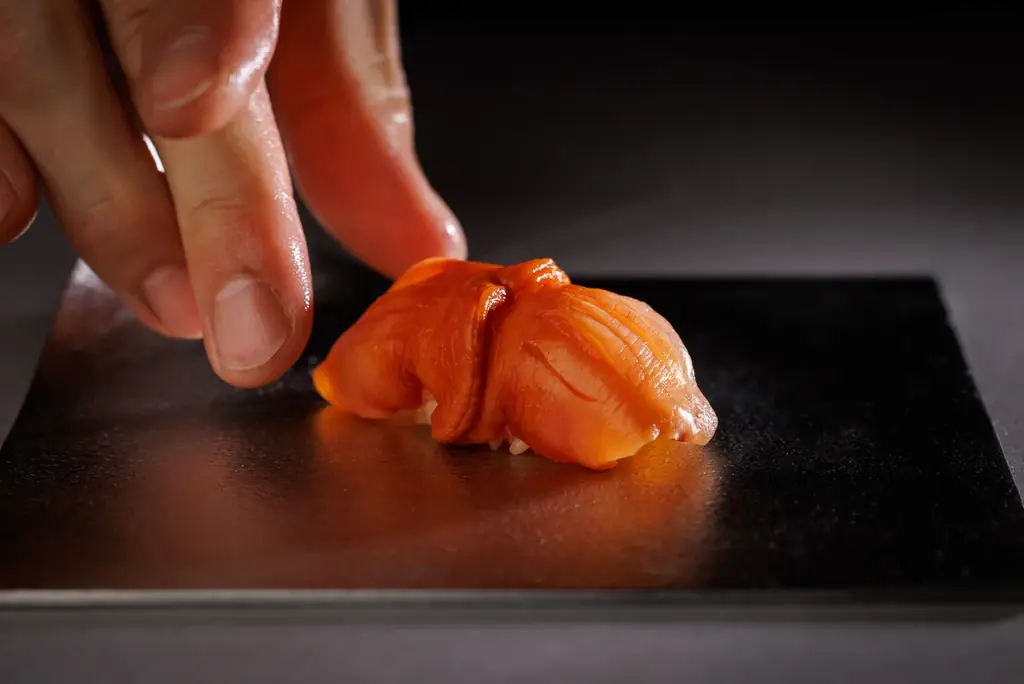 【好評につき3月も延長】六本木で“1貫200円”の赤酢寿司コース体験！15000人超が来店した「本格江戸前寿司15貫¥3,000コース」を限定開催┃鮨カゲロウプロジェクト 画像 5