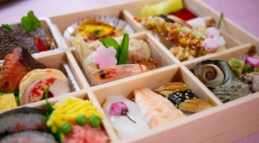 愛媛県松山市【日本料理 すし丸】仕出しセンターがメニューを全面リニューアル 画像 1