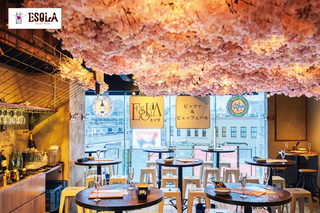 3月3日開始 ESOLAの室内お花見ワインバル
