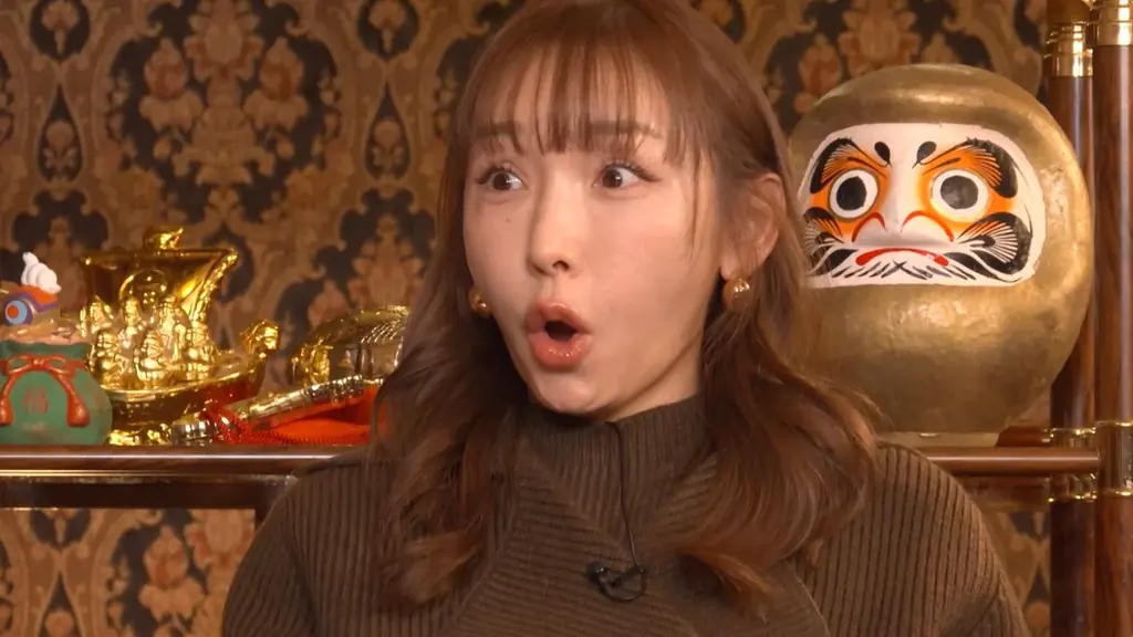 14歳で高額納税者番付入り…加護亜依が“モー娘。時代”の栄光を振り返る「家賃80万円」「4LDK」「世田谷区深沢」生活、そして中学生で“ベンツ”購入も…加護の想いが詰まった高級バッグを衝撃査定！ 画像 2