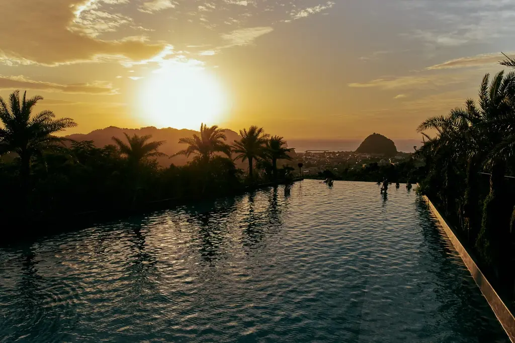 いよいよ本格プールシーズン開幕！“プールクラブ”をテーマにしたホテル「BOTANICAL POOL CLUB」、2026年サマーシーズン始動&予約受付3/2（月）開始！ 画像 3