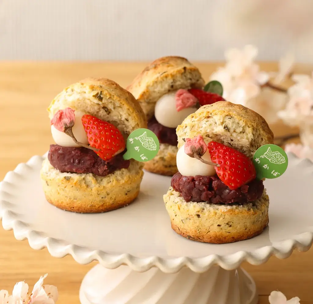 【BAKERS gonna BAKE】東京たい焼き御三家のひとつ「たいやき わかば」 とコラボレーション！桜がふんわりお花見スコーンサンドなど新作を発売 画像 4