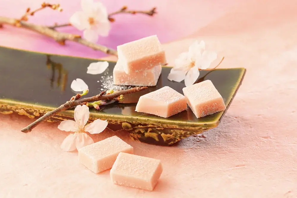 いちごにさくら、ピンク色がかわいい春色スイーツ盛りだくさん！ ジェイアール京都伊勢丹「春のおいしい北海道展」 画像 3