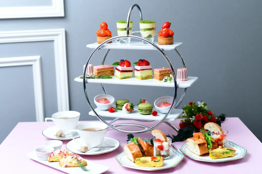 【ホテルプラザ神戸】ご好評につき延長決定！全コースのデザートが「イチゴデザートワゴン」に 画像 4