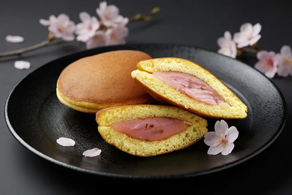 桜どら焼き発売
