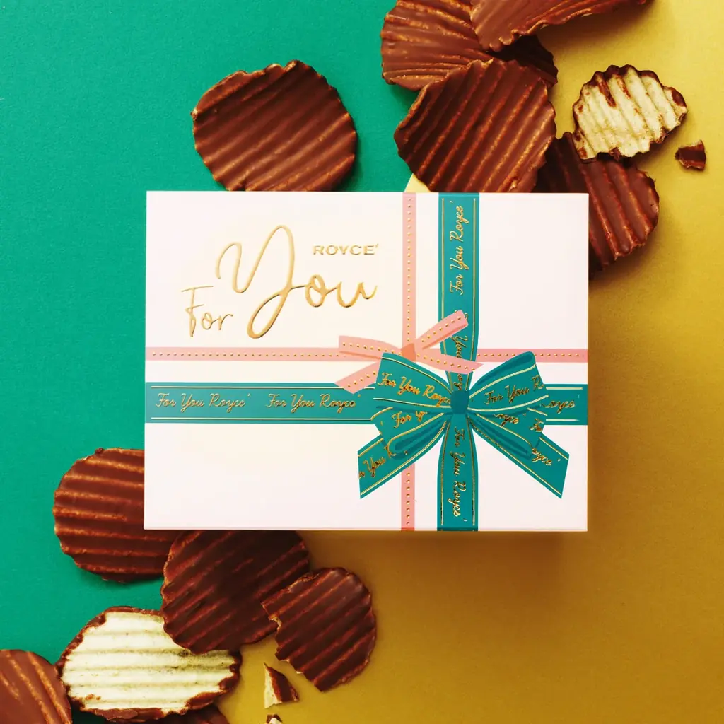 【ロイズ】LINEギフトにホワイトデー限定セットが登場！ミモザをデザインしたスリーブ付き。 画像 11