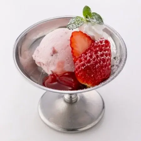 食後のデザートにちょうどいいサイズ感＆お値段♪旬のいちごを使ったスイーツが全品290円（税込319円）で登場！ 画像 3