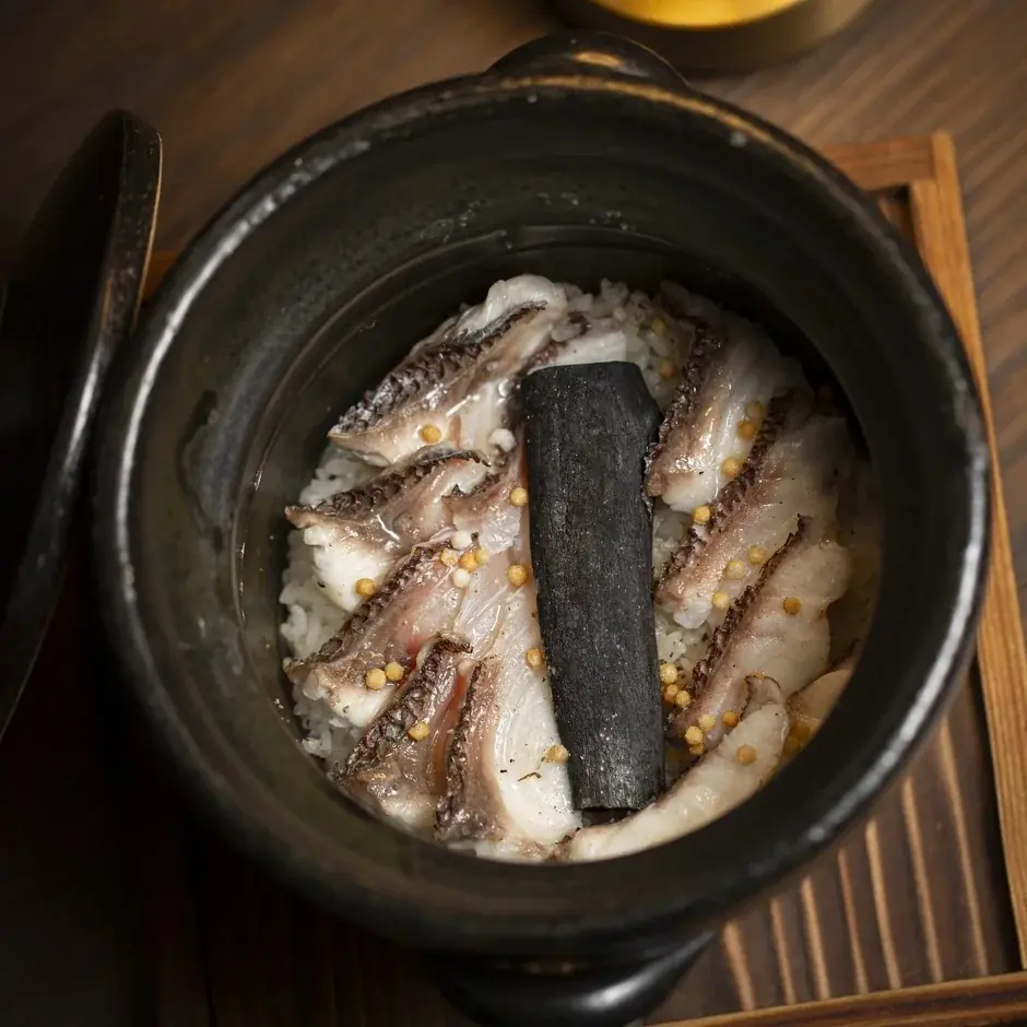 【2/16リニューアルオープン】錦糸町『錦糸町炭火成る』が“定額16,000円”の江戸前割烹へリニューアル！豊洲直送の炭火焼魚と土鍋飯、日本酒まで全て込みの新業態 「定額制割烹」へ。 画像 14