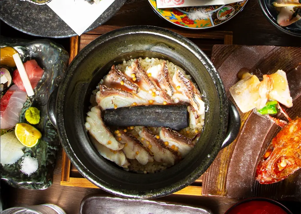 【2/16リニューアルオープン】錦糸町『錦糸町炭火成る』が“定額16,000円”の江戸前割烹へリニューアル！豊洲直送の炭火焼魚と土鍋飯、日本酒まで全て込みの新業態 「定額制割烹」へ。 画像 2