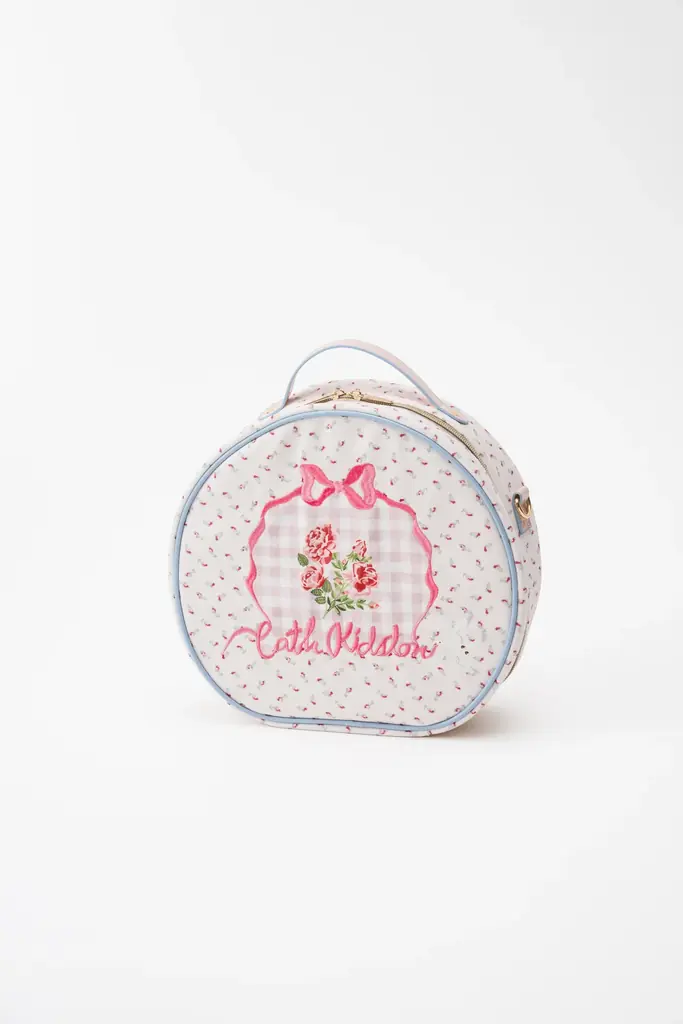 【Cath Kidston】テーマパーク好きインフルエンサー 中島姉妹とコラボレート。特別なアートのトランク風ポーチなど3月13日（金）発売！ 画像 7