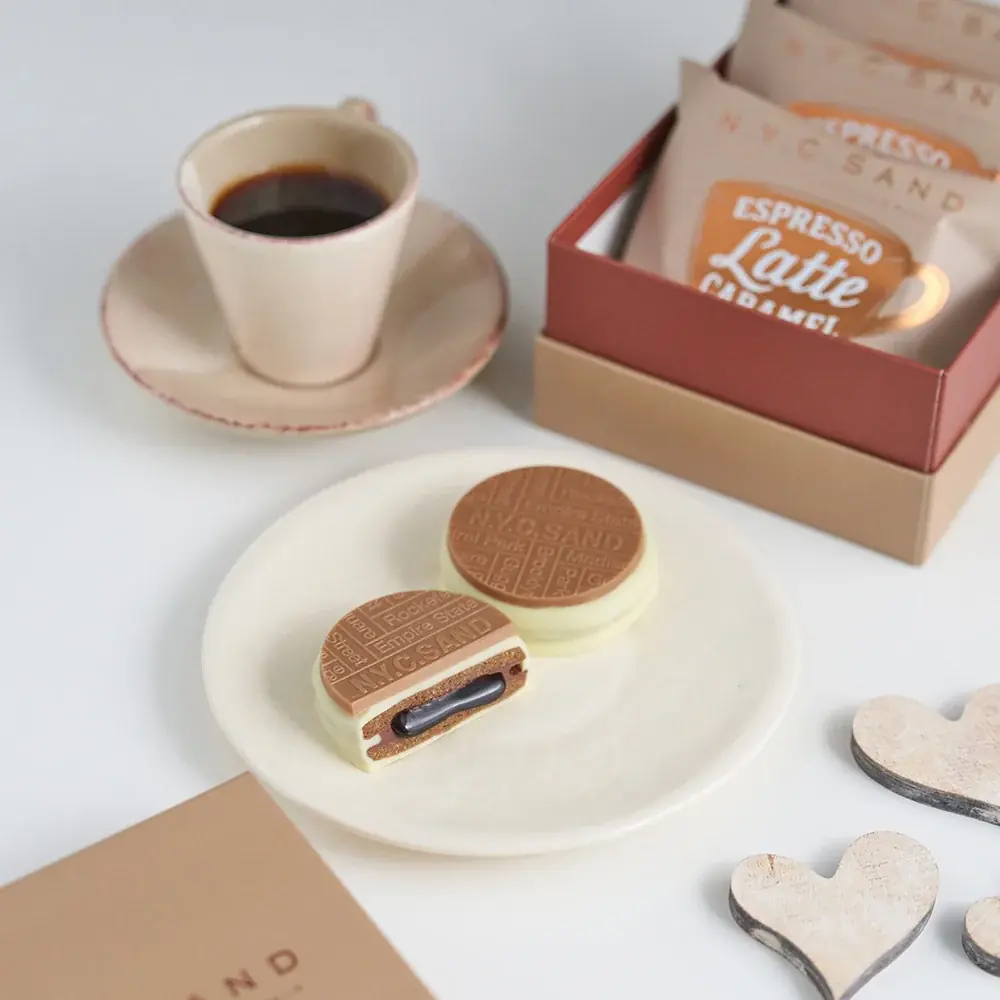 大丸梅田店にとろとろキャラメルで人気の〈N.Y.C.SAND〉が再登場！新作「N.Y.エスプレッソラテキャラメルサンド＆Wチョコレート」も数量限定販売 画像 2