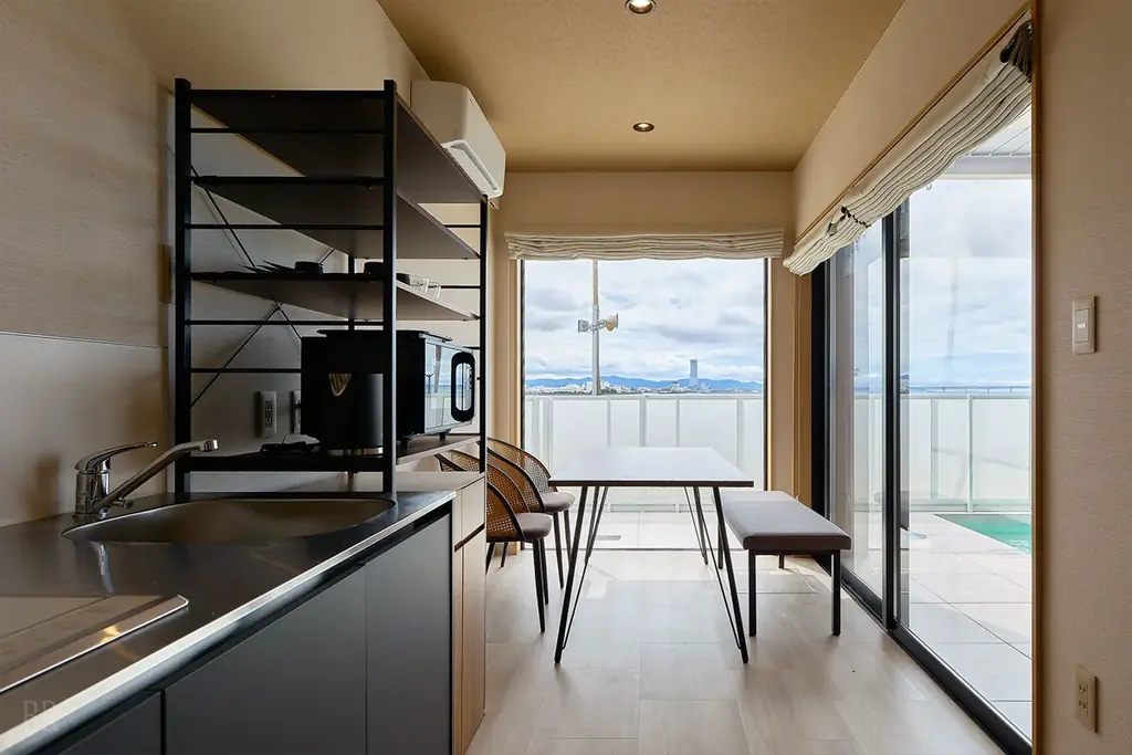 【4月4日限定】“万博級”約10,000発の大規模花火を海辺で満喫。大阪・貝塚市「うみテラス二色の浜」が宿泊・日帰りBBQの特別プランを販売開始 画像 10