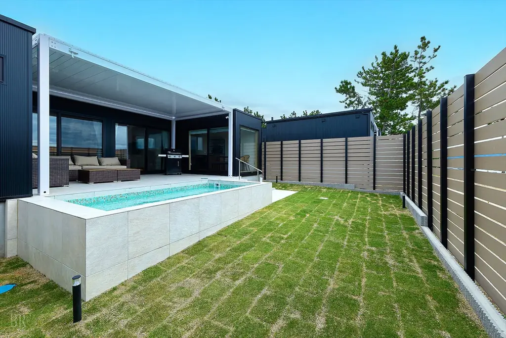 【4月4日限定】“万博級”約10,000発の大規模花火を海辺で満喫。大阪・貝塚市「うみテラス二色の浜」が宿泊・日帰りBBQの特別プランを販売開始 画像 6