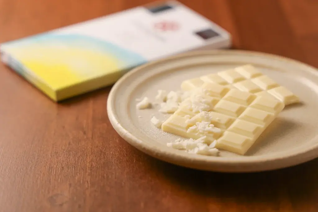 「白いのに、カカオが香る。」未脱臭ホワイトチョコ×特許製法。300個限定のホワイトデープリン『ホワイトエアリー』誕生 画像 3