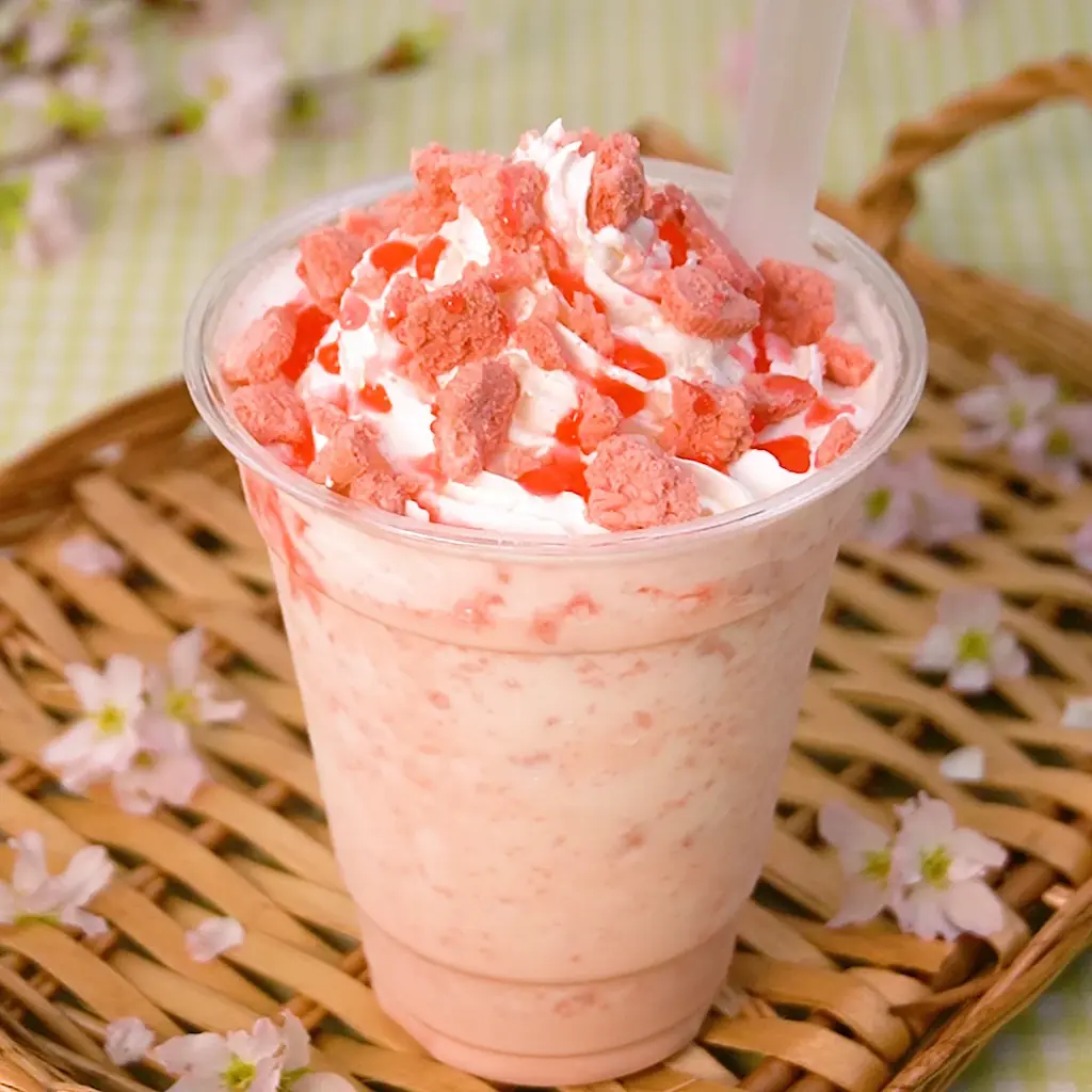 今年は「ながら花見」が新定番！『デリッシュキッチン』が コンビニで揃う材料で作れる「お花見ドリンクレシピ5選」を公開。 画像 6