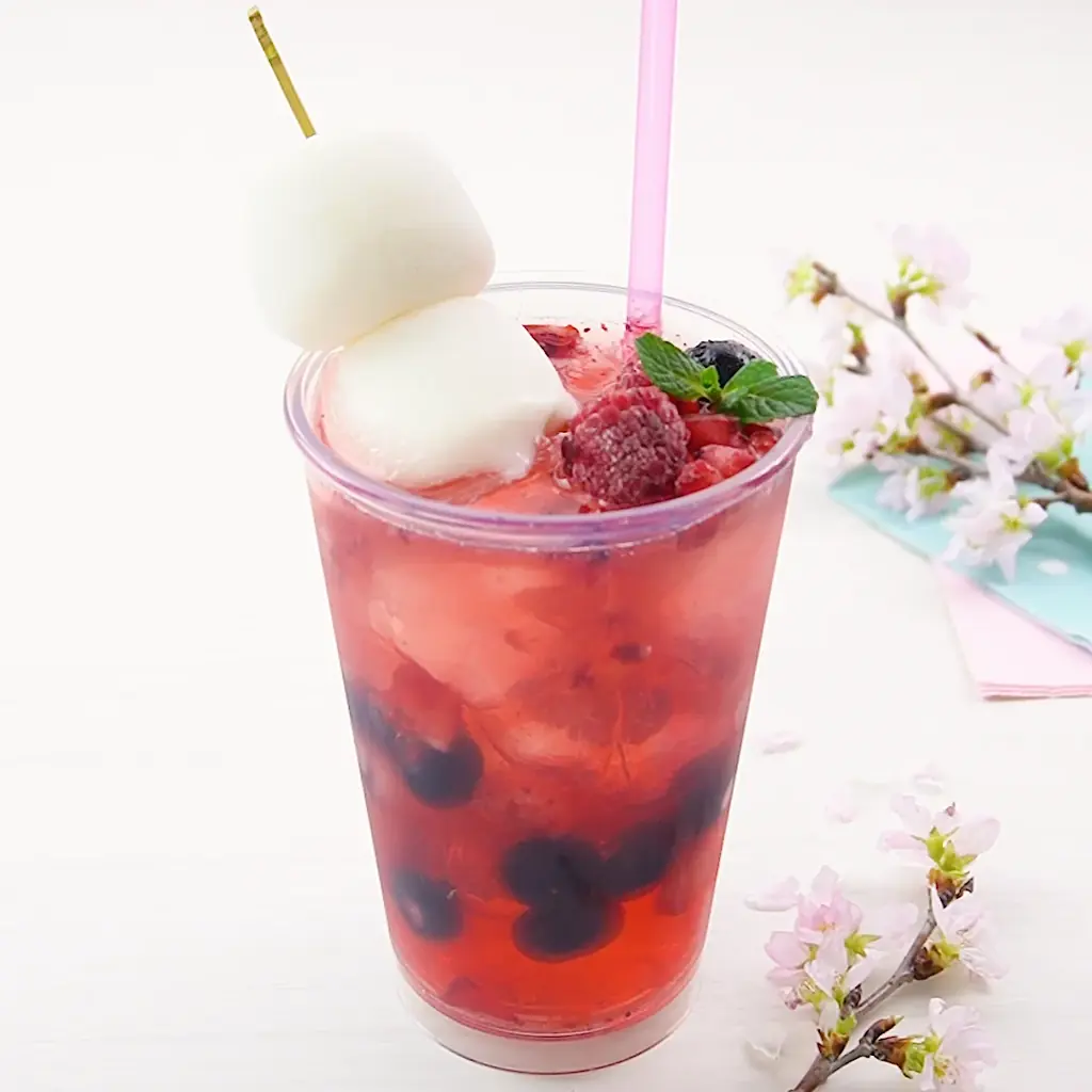 今年は「ながら花見」が新定番！『デリッシュキッチン』が コンビニで揃う材料で作れる「お花見ドリンクレシピ5選」を公開。 画像 7