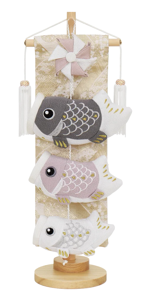 アカチャンホンポの五月人形はコンパクトなケース飾りから豪華な収納飾りまで充実のラインアップ～名前旗や鯉飾りも種類が豊富で選ぶ時からたのしい！～ 画像 15