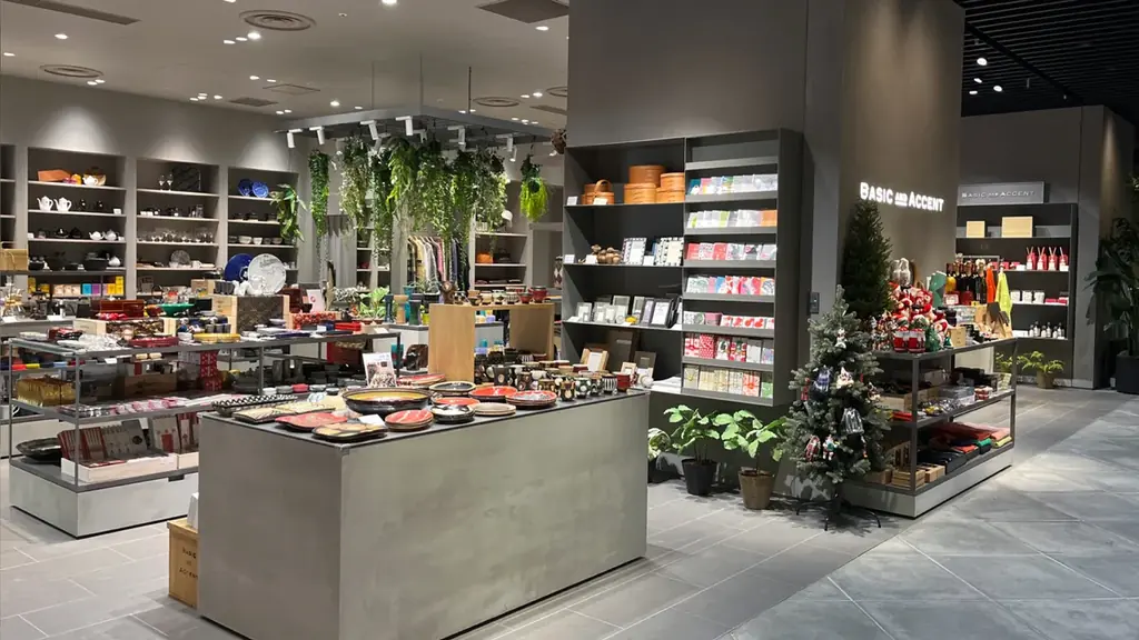 10周年を迎えた「BASIC AND ACCENT（ベーシックアンドアクセント」について事業責任者に、改めてブランドについてお話を聞きました。 画像 5