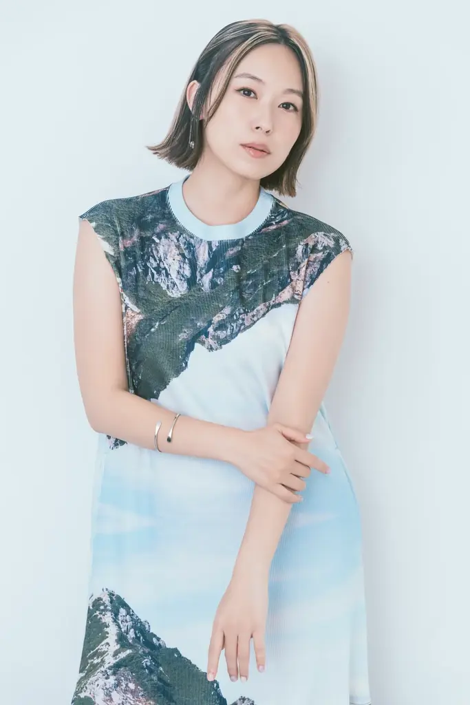 『上伊那ぼたん 酔へる姿は百合の花』の“新情報発表特番”「もう少し、しゃべりましょ」が「ABEMA」で3月9日（月）夜9時より独占無料生放送！鈴代紗弓、青山吉能らキャスト陣がキャラクター相関図を深掘り 画像 4