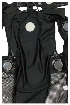 猛暑常態化に “接触冷却” で挑む「首から冷やす」　5基ペルチェ搭載ウェア登場 画像 12