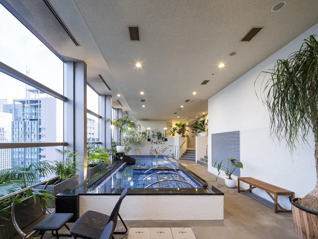 【初コラボ】日本最大級の水風呂を備えたPARADISE大手町とメンズスキンケアブランドBULK HOMMEが、2026年3月7日（サウナの日）より期間限定イベントを開催 画像 3