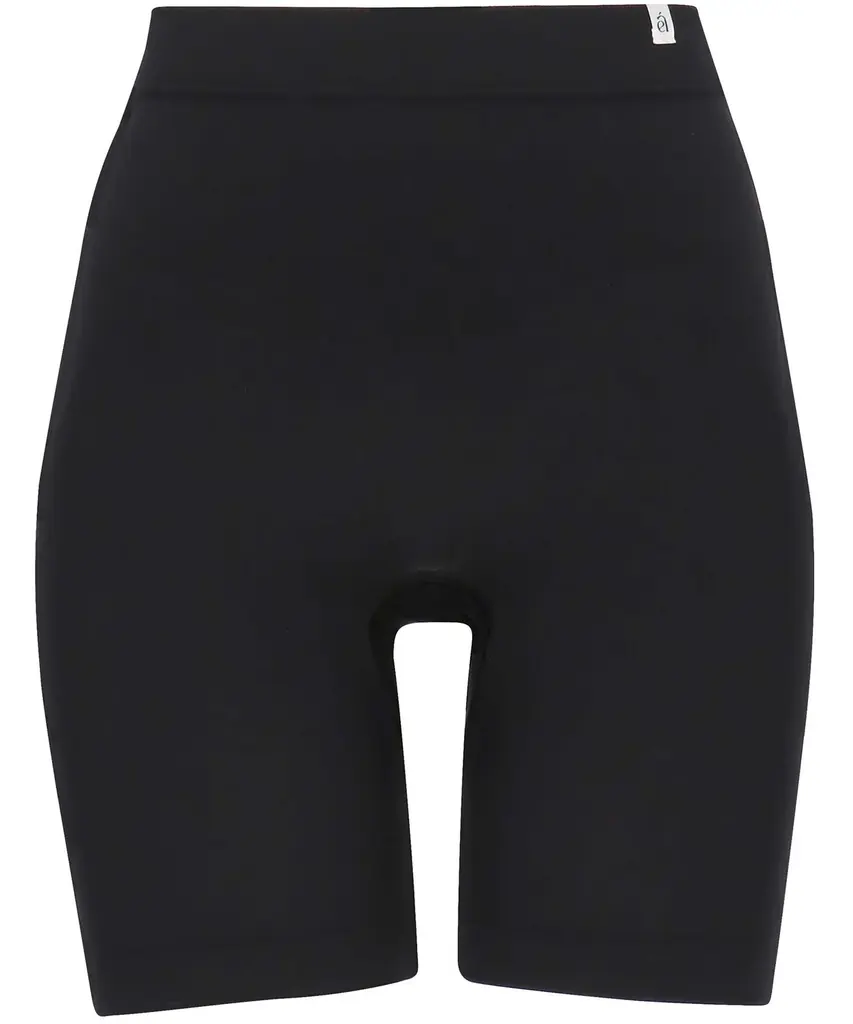 ライフスタイルブランド「ETRÉ TOKYO」とインナーからファッションを楽しむブランド「AMPHI」による初めてのコラボレーションが実現！ 画像 6