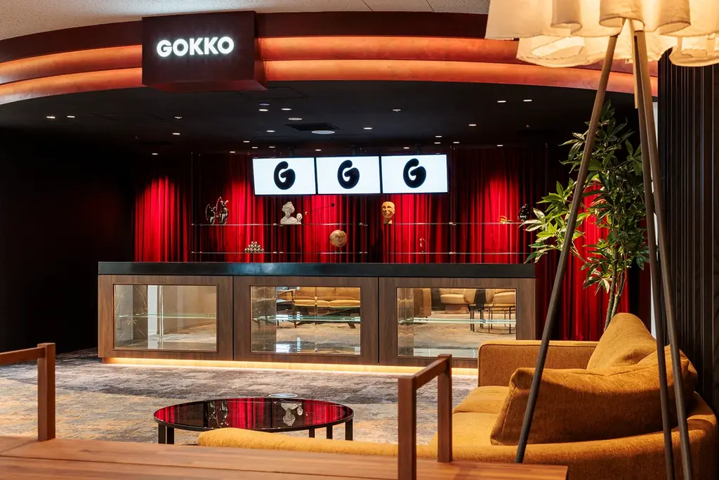 『焼肉きんぐ』初開催「沖縄フェア」を舞台にした、縦型ショートドラマ2作品を公開！｜ごっこ倶楽部 画像 7