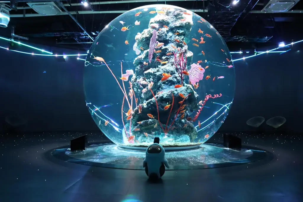 家族型ロボット「LOVOT」× 水族館「アトア」コラボイベント追加情報を公開！ 画像 1