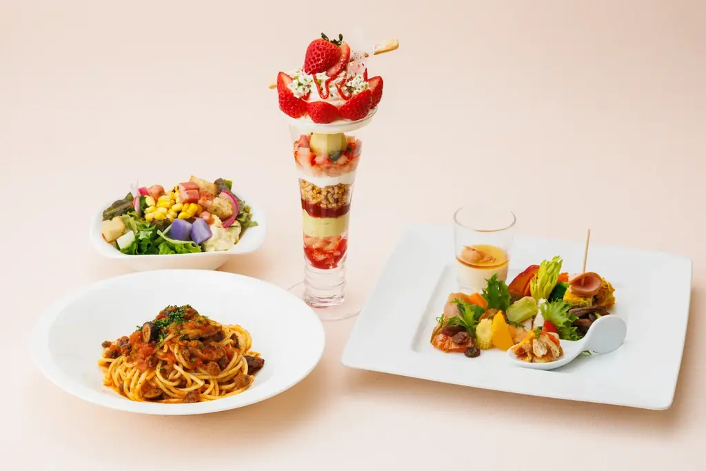 【ホテルメトロポリタン 丸の内】春の柑橘パフェランチの販売 画像 3