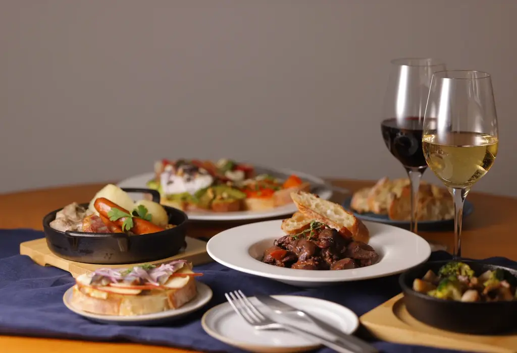 飲食新業態「坂と線路とバゲットと」、宿泊施設「FUNAMIZAKA STAY」をオープン 画像 4